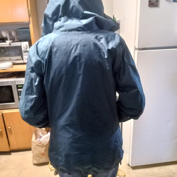 Women's Patagonia wind breaker - Picture 4 of 5